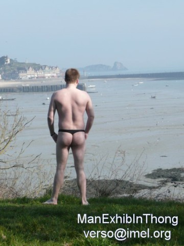 ManExhibInThong by Socat - février 2009 - vue sur la baie 