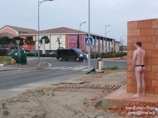 ManExhibInThong by Socat - mars 2009 - Maison en c-copie-1