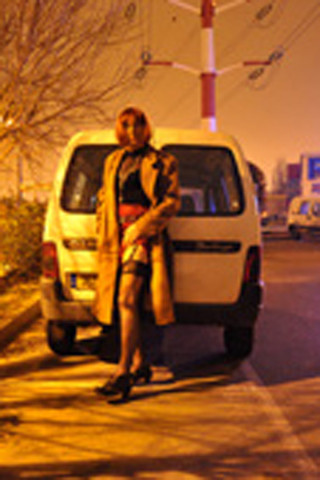 Julie_exhib-005.jpg