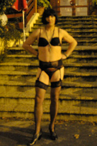 Julie_exhib-019.jpg
