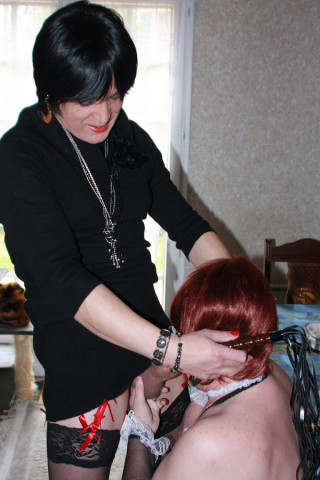 Julie_dominatrice-004.jpg