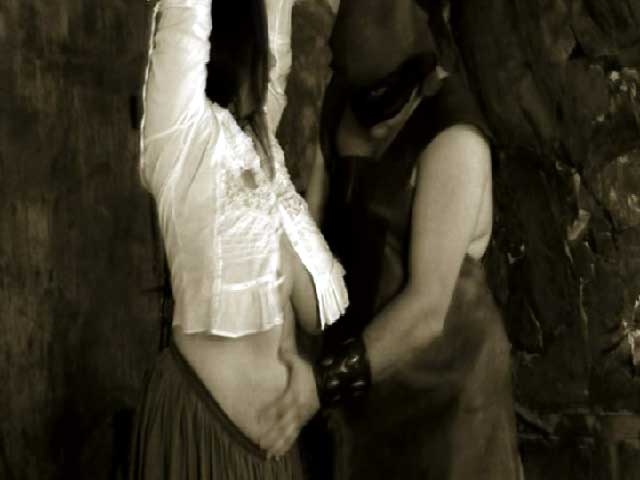 47406_006_123_542lo.jpg