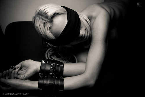 bondage,erotic,submissive,art,bdsm,beauty-fa508c271110df51a