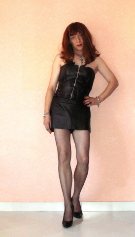salope en cuir 60.jpg