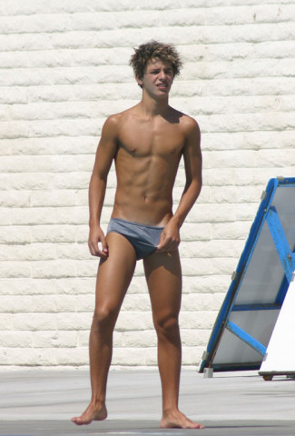 greyspeedo.jpg