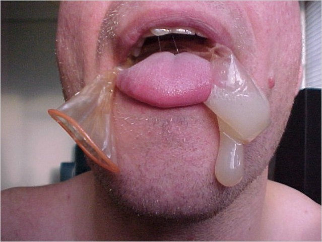 gay-used-condom-fetish03.jpg