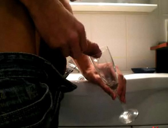Piss Champagne Cup and drink (5)