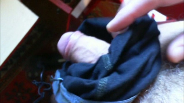 éjacs en slips 012126