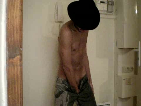 Rimbaud piss jean 02471