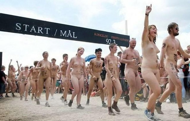 roskilde-naked-run-2008-12417113421085138885