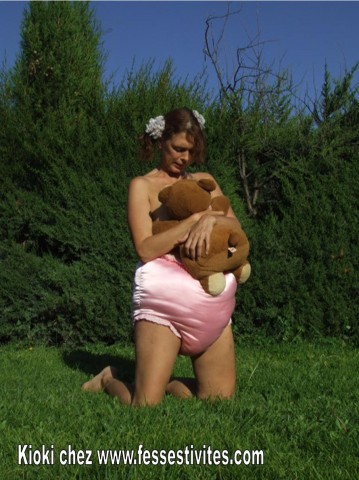 ABDL femme en couche