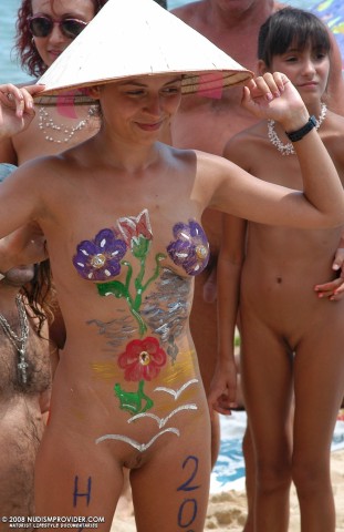 community-nudist-female-resort
