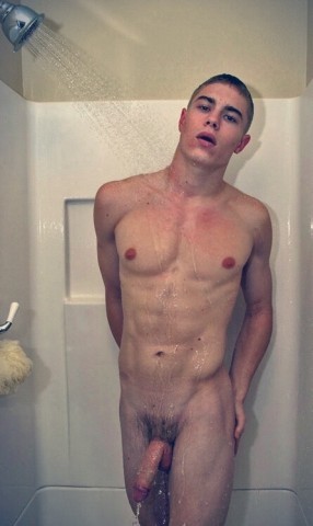 Photo n°2  douche shower gay hot men pics gay