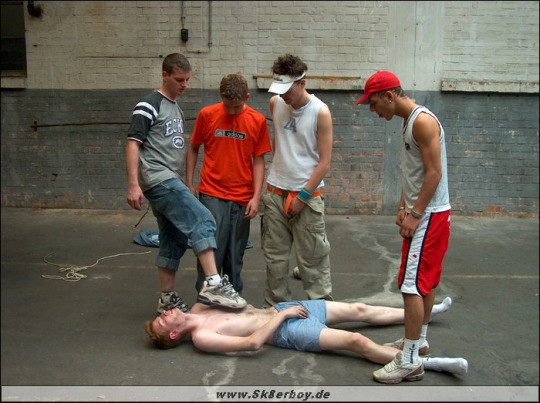 pieds,baskets,sneaker,pied,leche,gode,shoes013