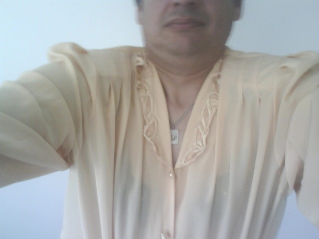 lilian77 150511 01
