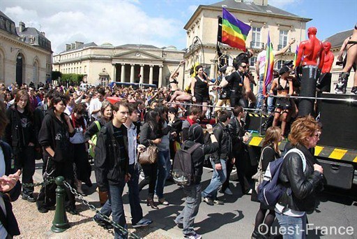 marche des fiertés Caen