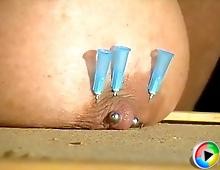 Aiguilles dans les seins1 (6)