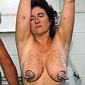 Aiguilles dans les seins2 (4)