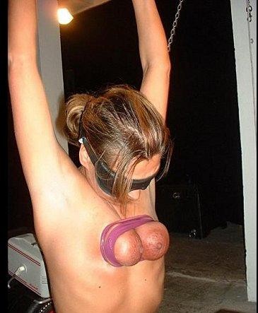 Jeu de seins (152)