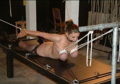 Jeu de seins59