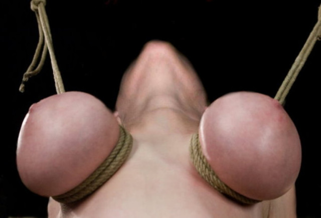 Jeu de seins4 (110)