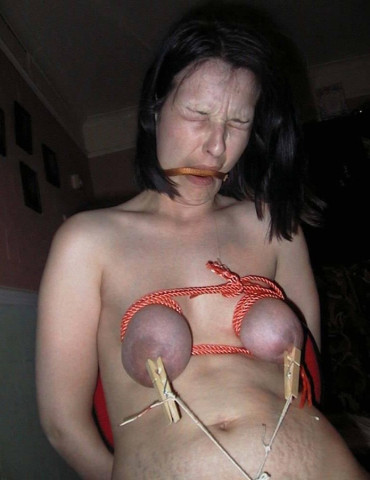 Jeu de seins4 (195)