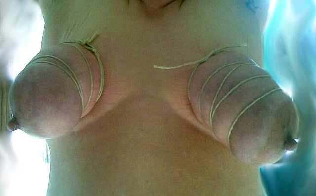 Jeu de seins4 (26)