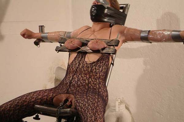 Travail des seins8 (125)