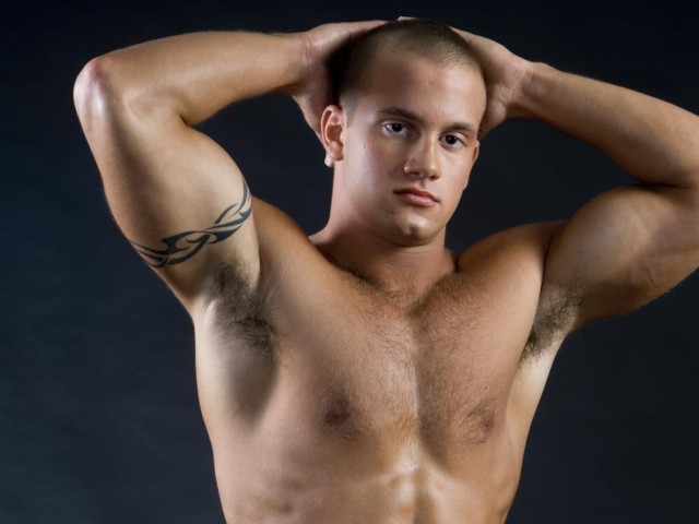 Nick Braso F-122