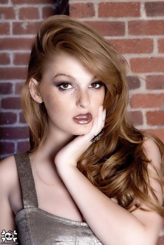 Faye Reagan z (2)