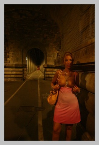 100626 exhib izumi la nuit 9 14