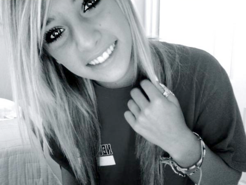 Jeune blonde superbe
