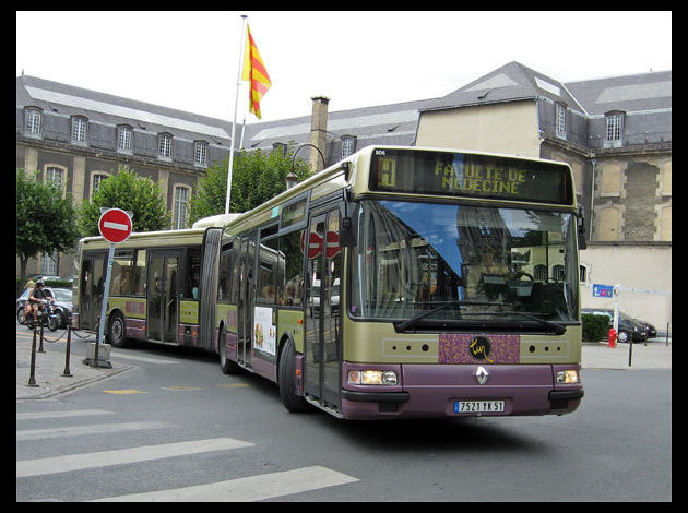 Reims-Renault-Agora-L-01