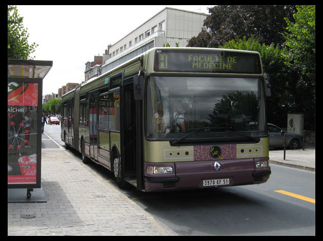 Reims-Renault-Agora-L-03