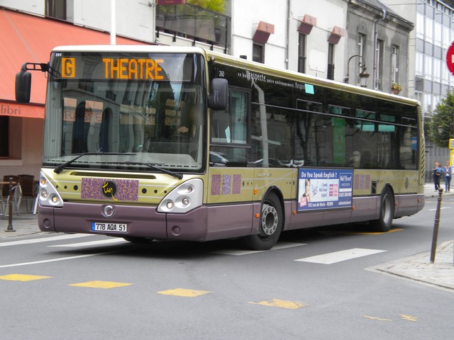 bus G theatre