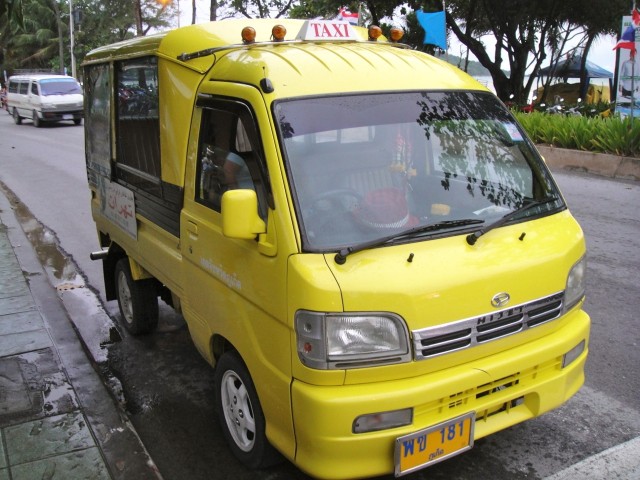 Phuket-Tuk-Tuk-Yellow