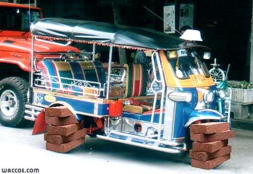 TUK TUK ON BRICKS