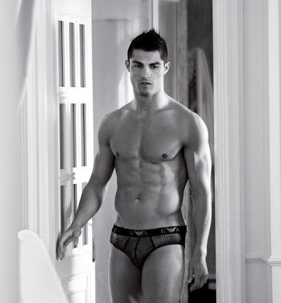 Ultra sexy pour Armani