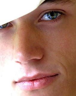 Penetrating Gaze by danthedanimal dan skinner