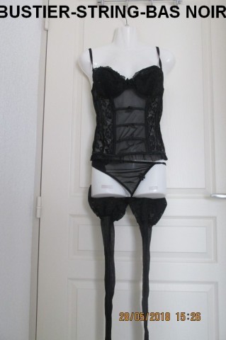 BUSTIER-STRING-BAS NOIRS