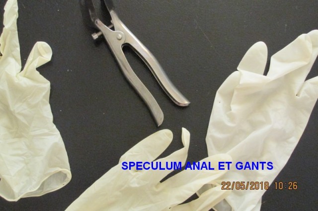 SPECULUM ANAL (2)