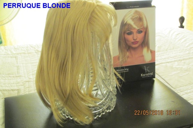 PERRUQUES BLONDE