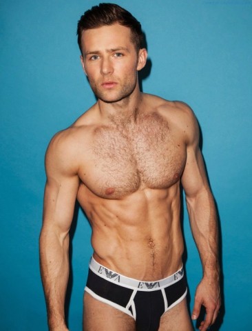 How-Hung-Is-Harry-Judd-2