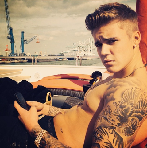 justin-bieber-topless-instagram-1397121702-custom-0