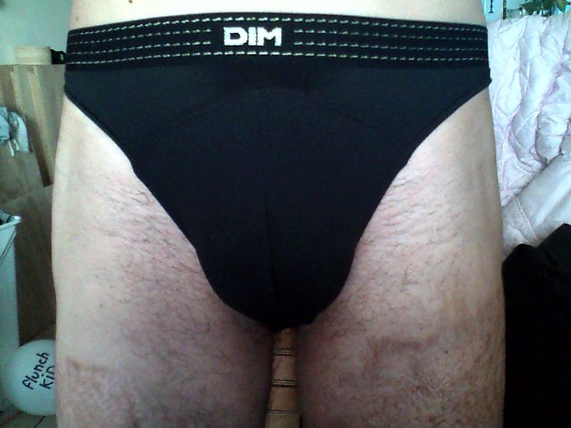 string dim noir (1)