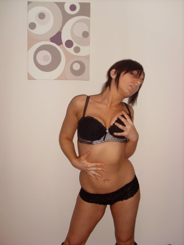 045