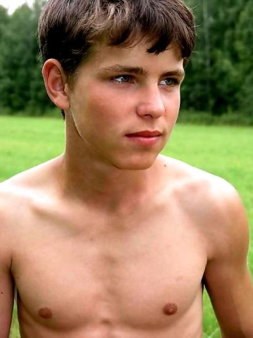 mike18-com-tags-18y-boys-twinks-243564 700 0