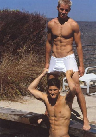 [xave's best gay pics] 2 athletic boys one under the other 