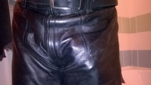 08 - Cuir - Cage + Balle - B - -.-