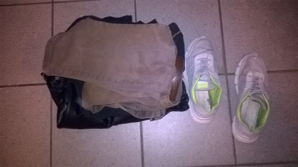 13 - Bureau. - D  - -.-
